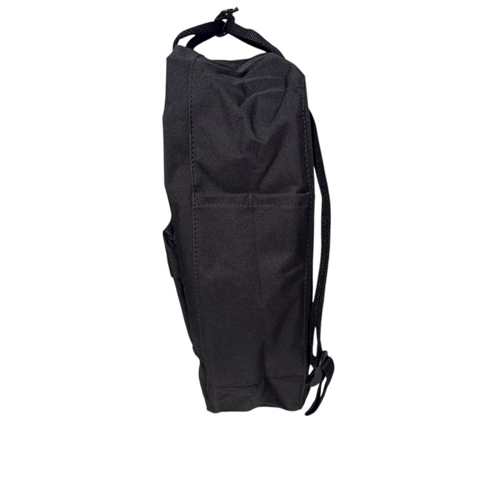 FJÄLLRÄVEN (NWT) Classic Kånken Black Backpack - Picture 6 of 15